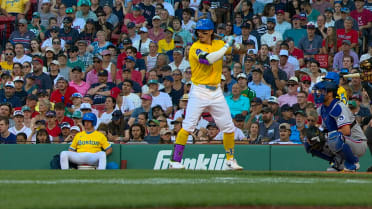 Jarren Duran's two-run home run (11)