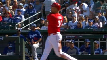 Nathaniel Lowe da HR de tres rayas