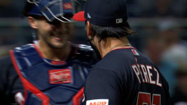 Cionel Pérez escapes a bases-loaded jam in the 7th