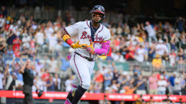 Ronald Acuña Jr.'s two-run homer (21)