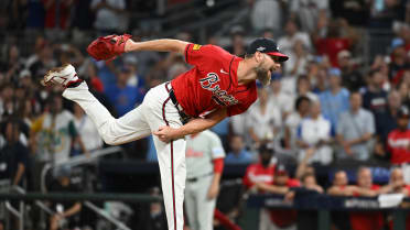 Chris Sale K's three in Game 3 relief appearance