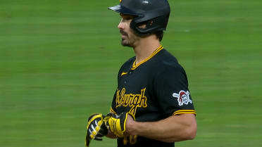 Doble de 2 carreras de Bryan Reynolds 