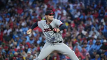 Gavin Williams strikes out Kyle Schwarber