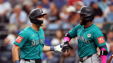 Dominic Canzone's solo homer (8)