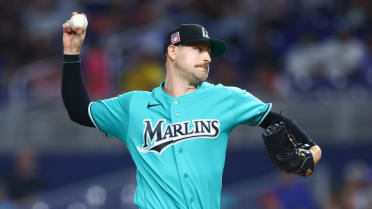 Janson Junk poncha a seis vs. Padres