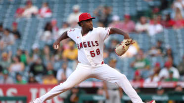 Soriano poncha a Kurtz para completar inning de 3 K