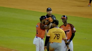 Bryan De La Cruz impulsa con hit