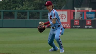 Bryson Stott's diving stop