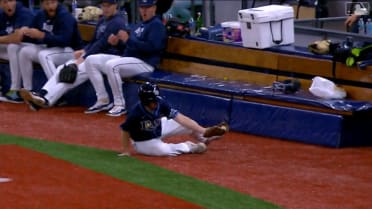Ballboy makes a nice play down the right field line