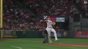 Gio Urshela's strong throw