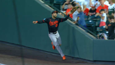 Ezequiel Tovar hits foul ball after review