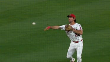 Adam Frazier saca un bonito out