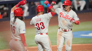 Bryson Stott's three-run home run (1)