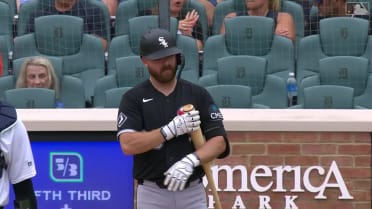 Jake Rogers recibe ovación del público en Detroit