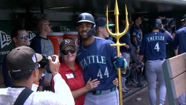 Mariners return home with a winning road trip