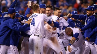 Royals win Game 1 in walk-off fashion