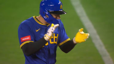 Dominic Canzone's two-run single
