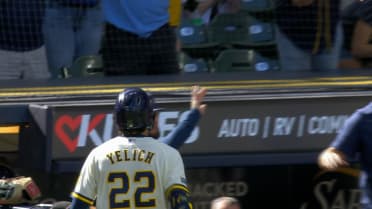 Christian Yelich's sacrifice fly