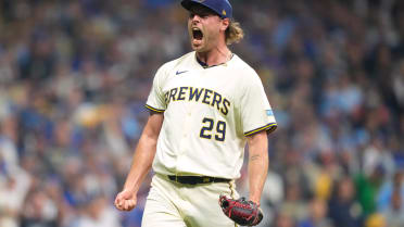 Trevor Megill strikes out Kyle Tucker in the 1st