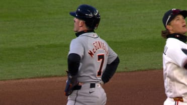 Kevin McGonigle steals second base