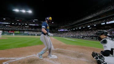 Jake Bauers' solo home run (11)