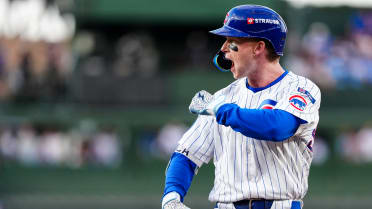 Pete Crow-Armstrong records three hits in Game 3