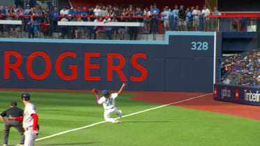 Guerrero Jr.'s sick grab