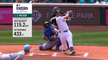 Cal Raleigh's towering 433-foot home run