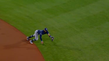 José Caballero hace un gran out