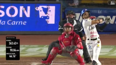 Jared Serna pega jonrón de tres carreras