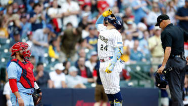 William Contreras' solo home run (6)