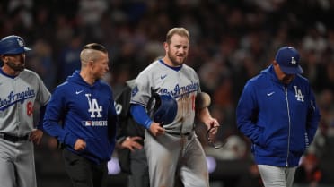 Max Muncy exits game after getting hit by a pitch