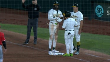 Lawrence Butler's RBI single