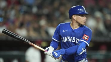 Padres acquiring Freddy Fermin 