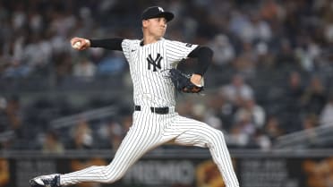 Luke Weaver signs two-year deal with Mets