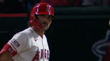 Adam Frazier breaks up the no-no in 9th