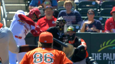 Jonrón solitario de Chase Davis