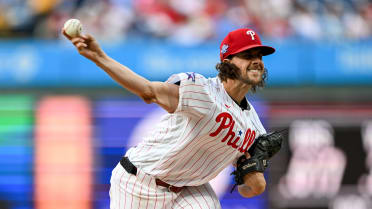 Aaron Nola poncha ocho