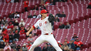 Brady Singer's strong first outing of the season 