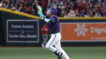 Jonrón solitario de Nolan Arenado 