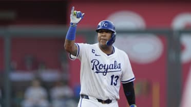 Salvador Perez's RBI double 