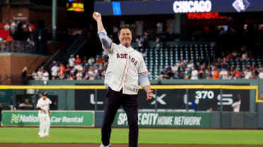 Geoff Blum's ceremonial first pitch