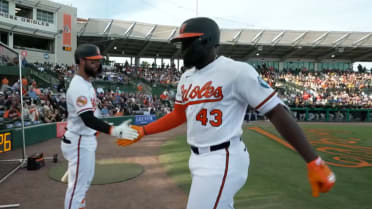 Jhonkensy Noel's two-run homer