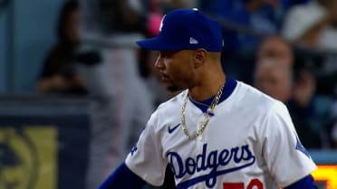 Mookie Betts nabs TJ Friedl at home