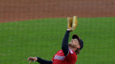 Tanner Bibee excitedly calls for popup