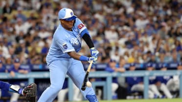 Salvador Perez's RBI single