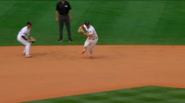 Romy Gonzalez's quick throw