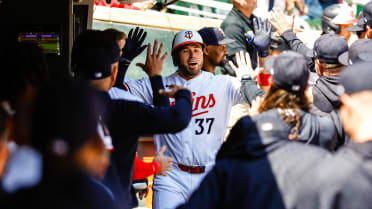 Victor Caratini's solo home run (2)
