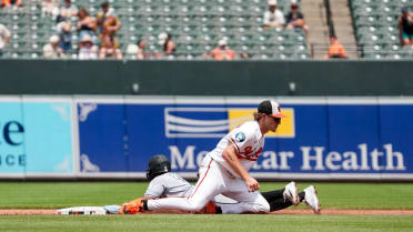 Adley Rutschman throws out Luisangel Acuña stealing