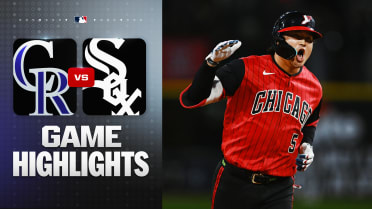 Munetaka Murakami goes deep twice in 6-1 win